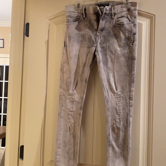 Express distressed stretched stone washed jeans. - Picture 4 of 9